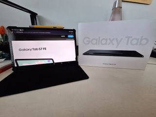 (USED) Samsung Tablet S7 FE With Case And Pen Sleeve
