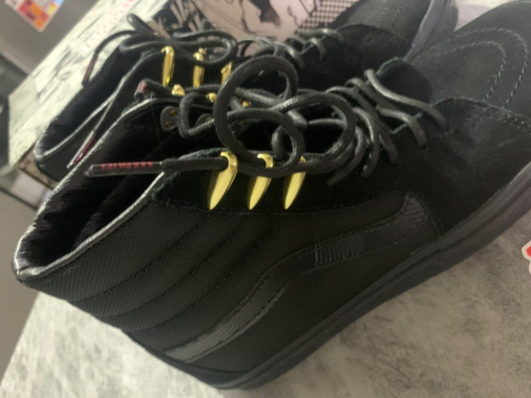 Marvel vans black and outlet white