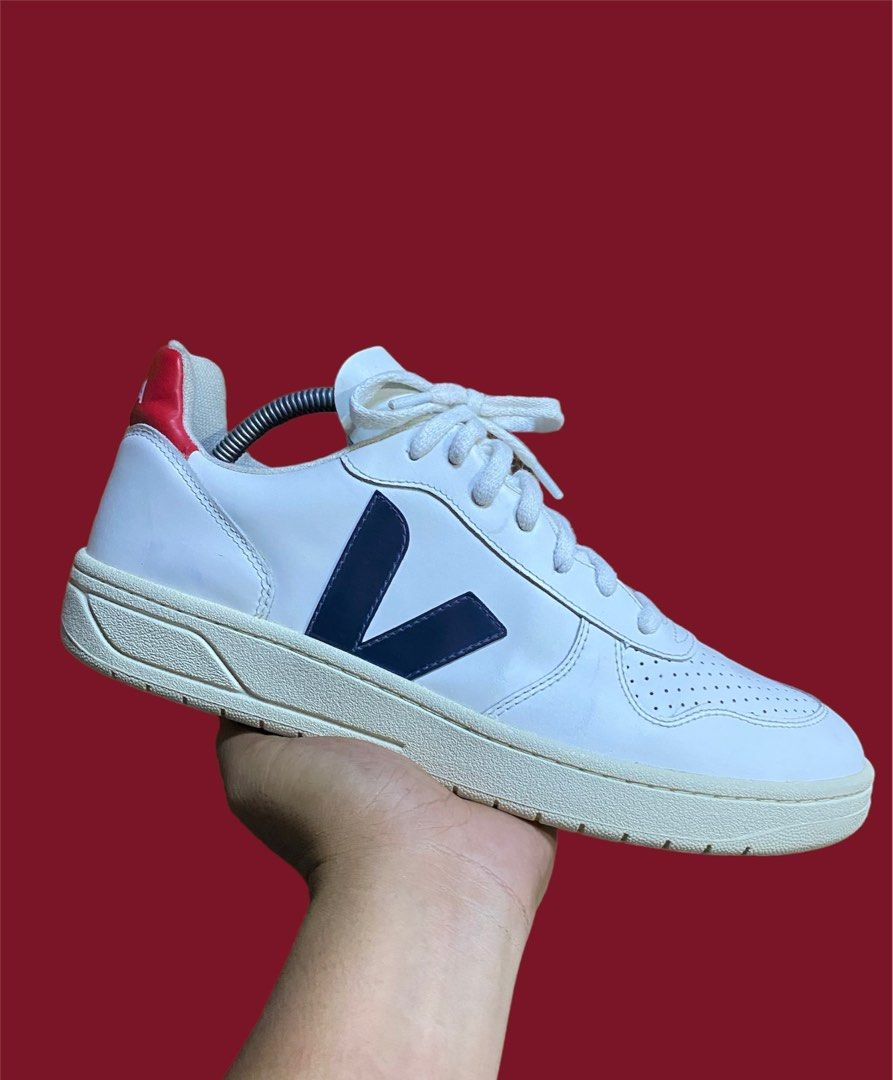 VEJA SNEAKERS AUTHENTIC!!! on Carousell