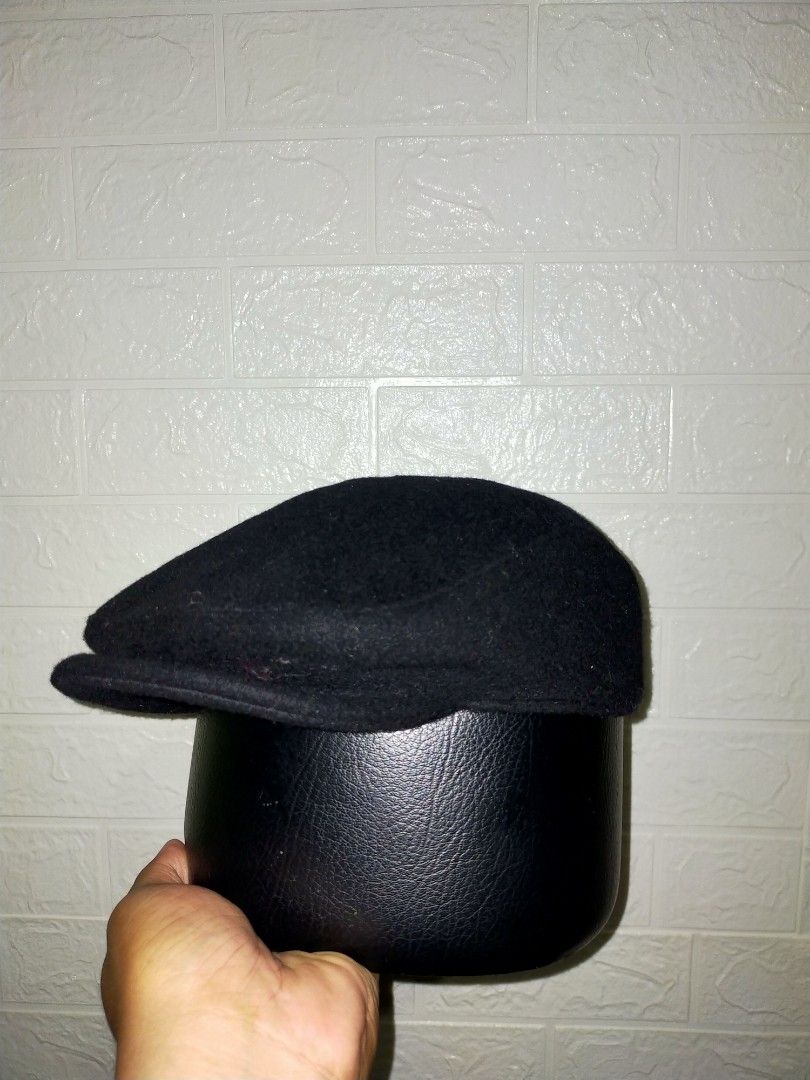 Balenciaga beret shop
