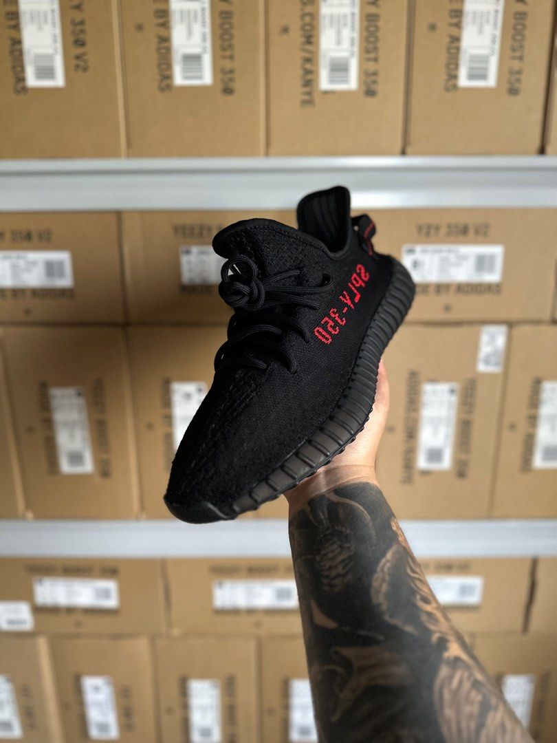 YEEZY BRED 9.5, Men's Fashion, Footwear, Sneakers on Carousell