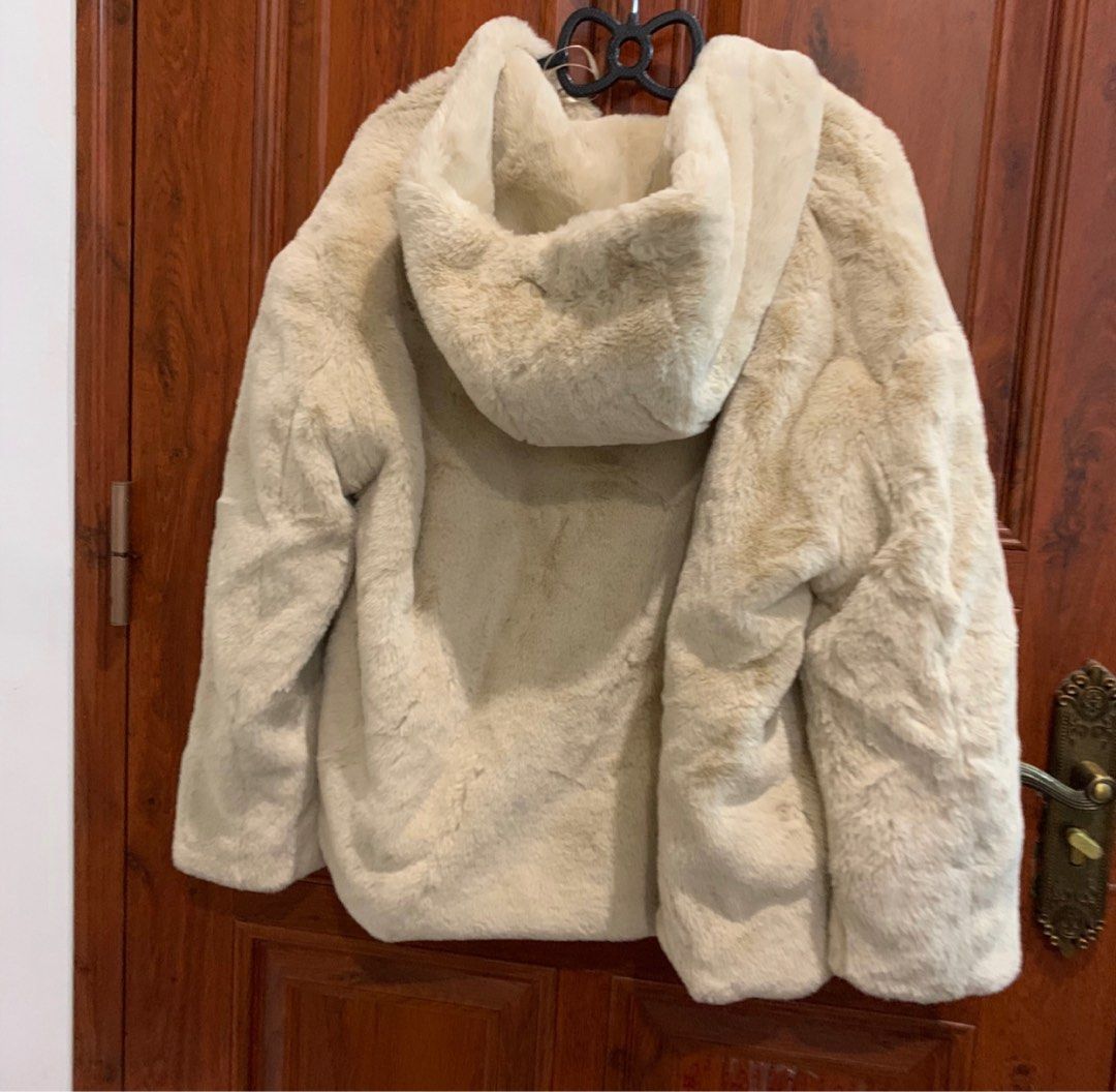 ZARA Basic Cream Colour Hooded Faux Fur Fluffy Jacket Winter Coat