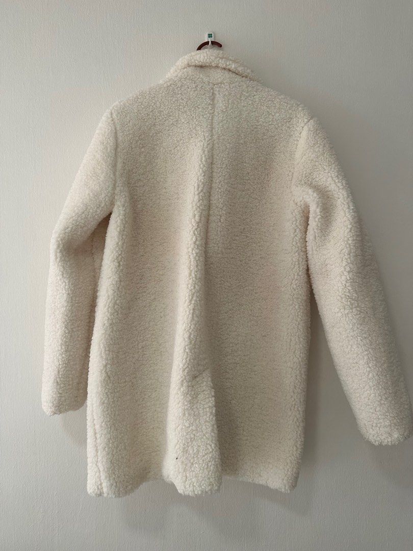 Zara Kids White Fleece Teddy Bear Button Down Mid Coat Winter Jacket With  Pockets, Women'S Fashion, Coats, Jackets And Outerwear On Carousell