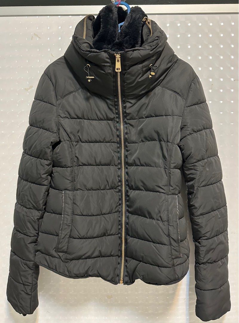 ZARA Windbreaker/ Jacket, Women's Fashion, Coats, Jackets and Outerwear
