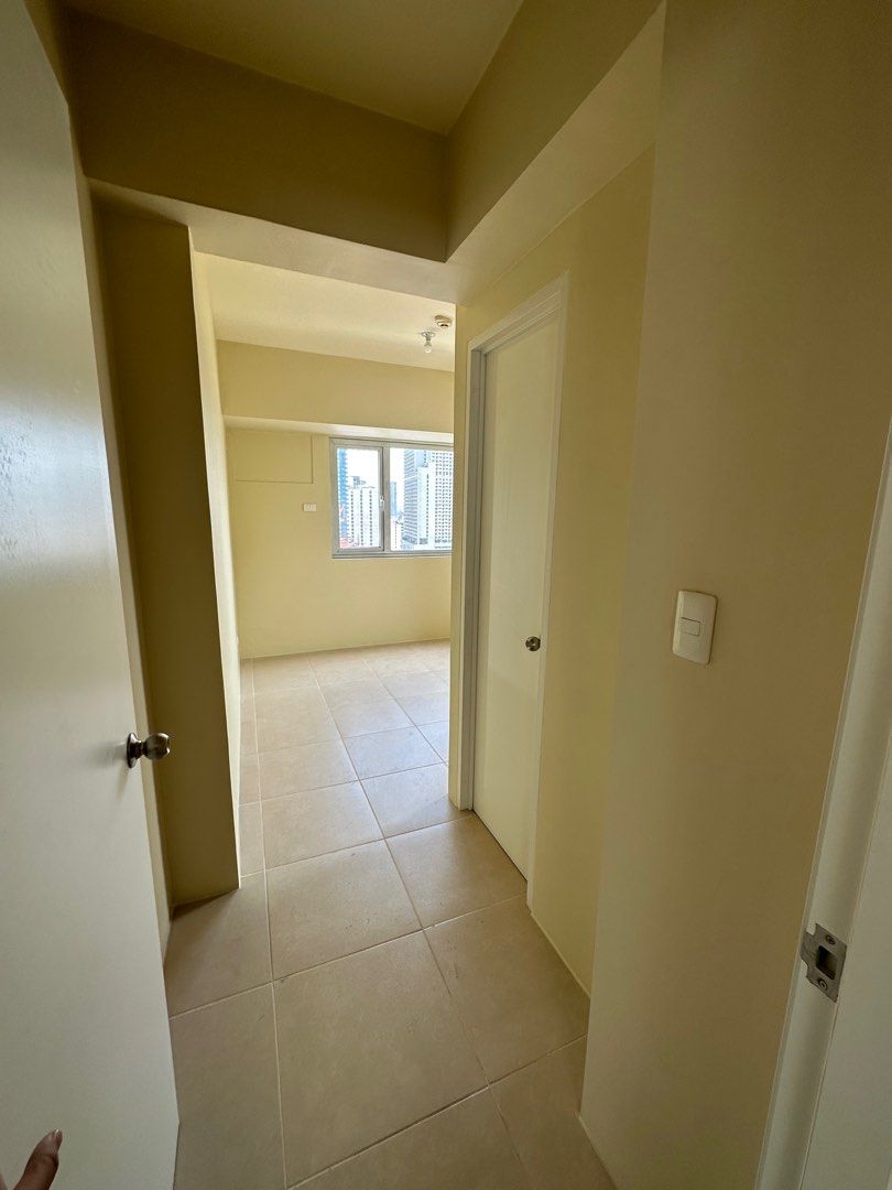 DLSU 2 Br Ready for Occupancy Avida Prime Taft near De La Salle