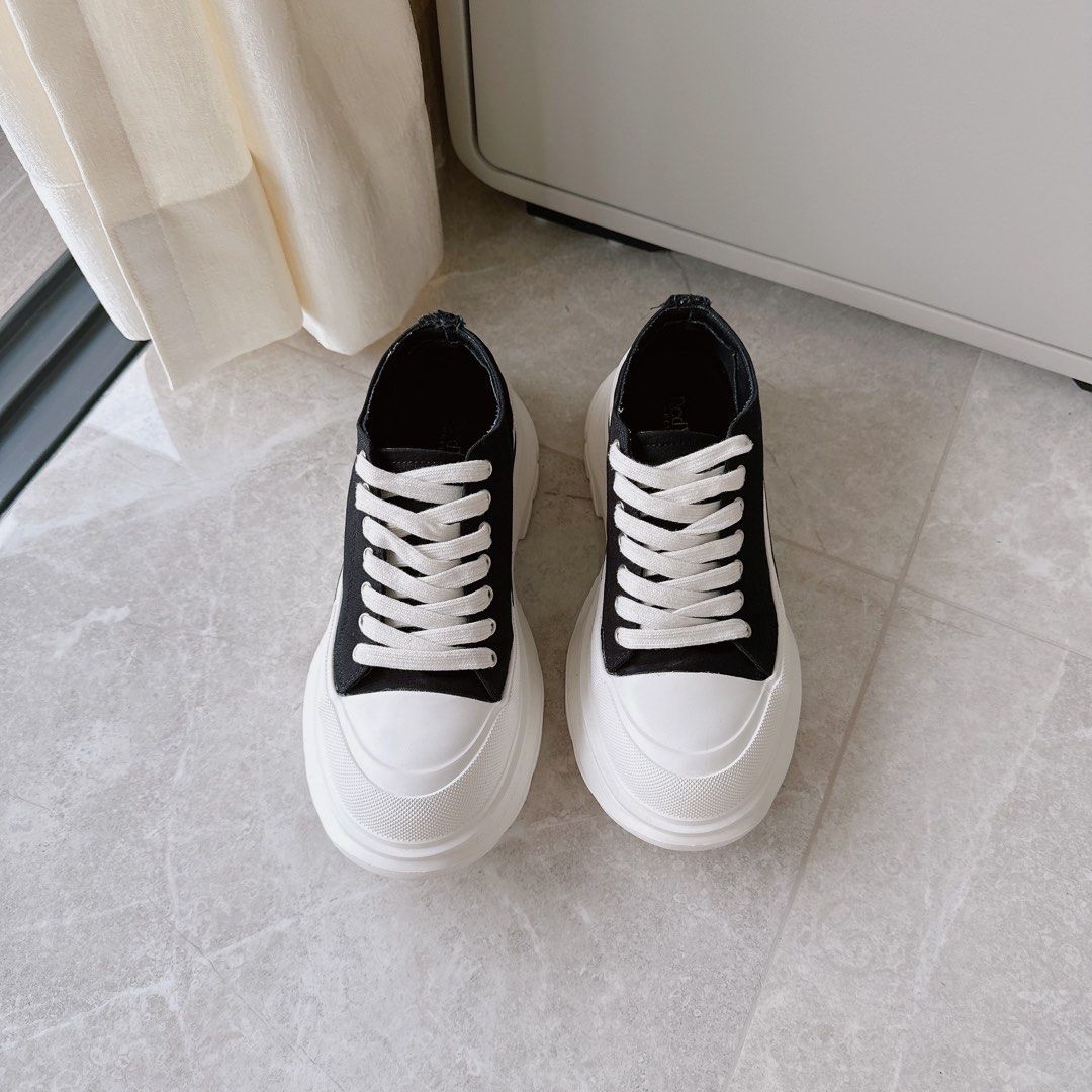 39 Alexander McQueen Thread Slick Black White Platform Sneakers
