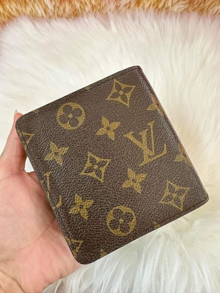 Vintage Original Lv bifold wallet, Luxury, Bags & Wallets on Carousell