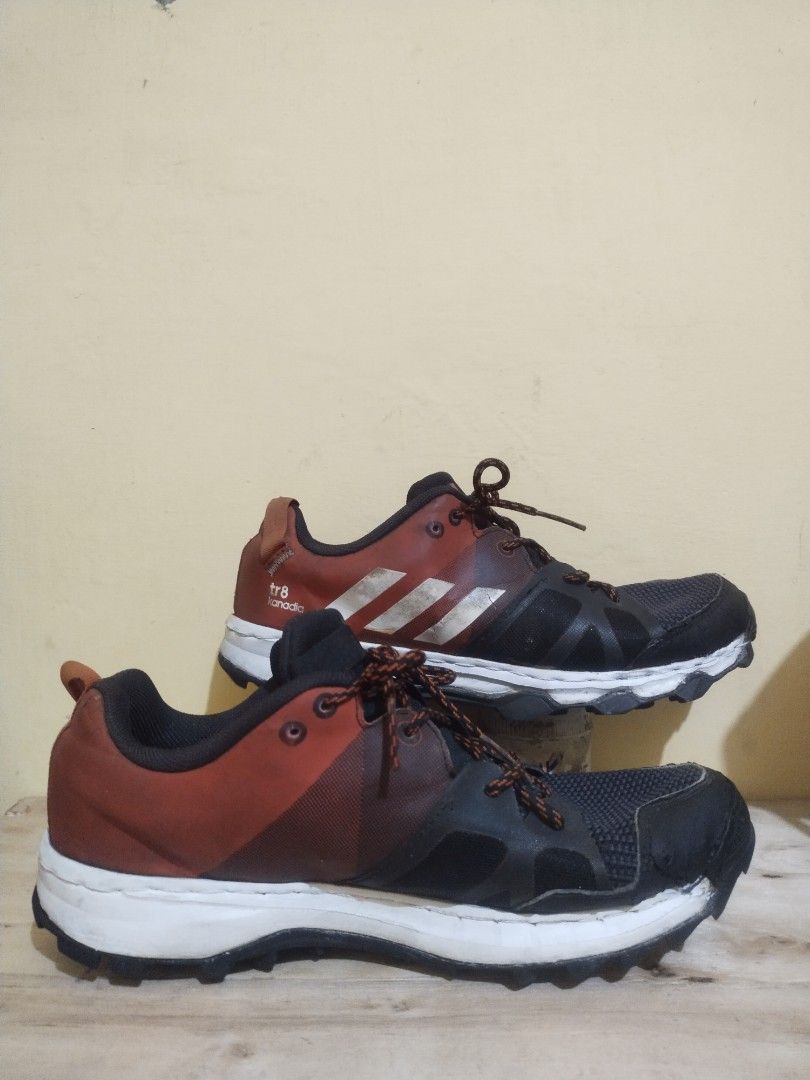 Adidas TR8 KANADIA 38 Fesyen Pria Sepatu Sneakers di Carousell