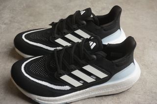 (Category: ) located in . Submitted by outletshoes (Listing ID 1249285002, Image 1). Description: .
