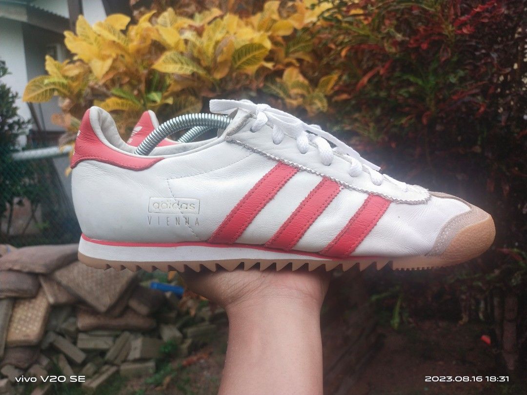 Adidas vienna reissue Men s Fashion Footwear Sneakers on Carousell