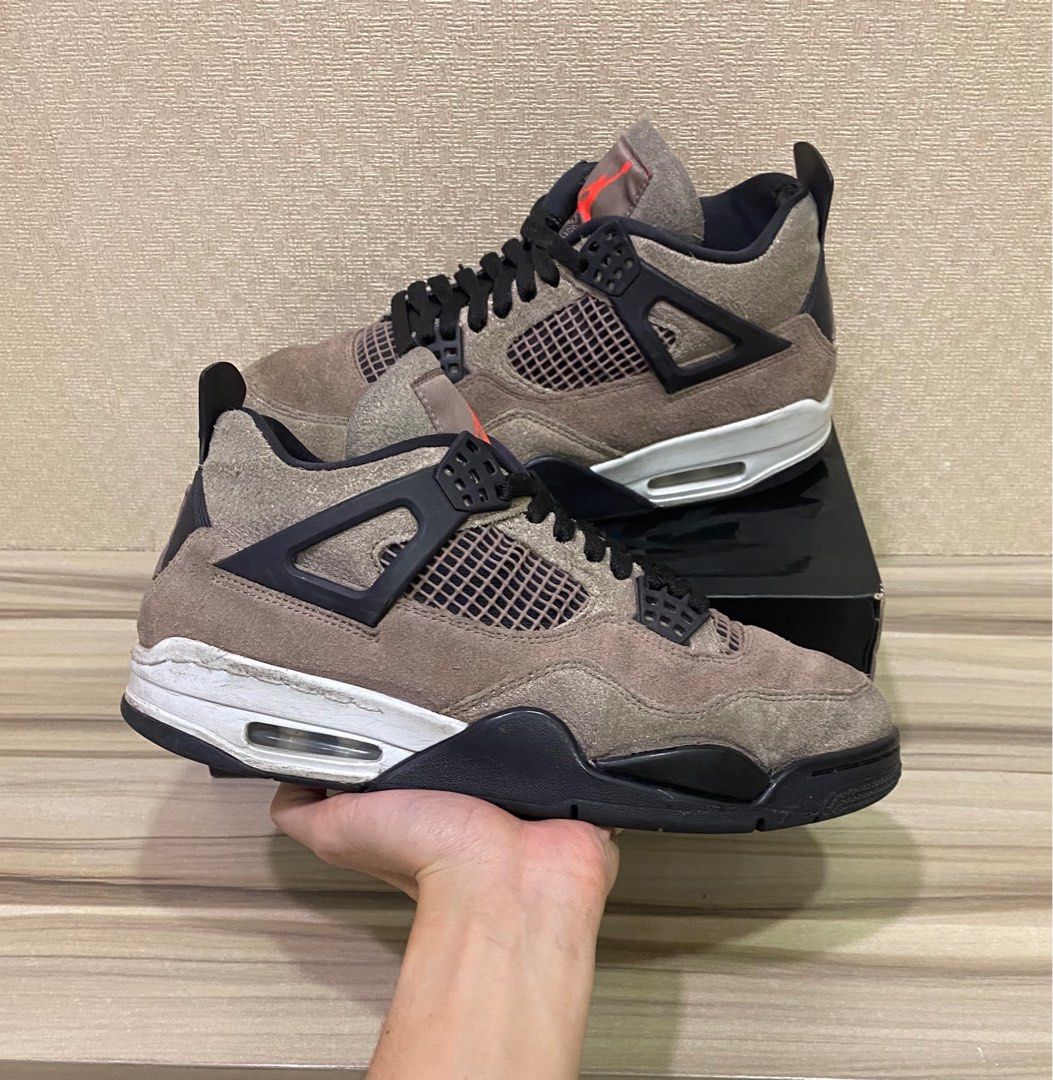 Jordan V IV III, Men's Fashion, Footwear, Sneakers on Carousell