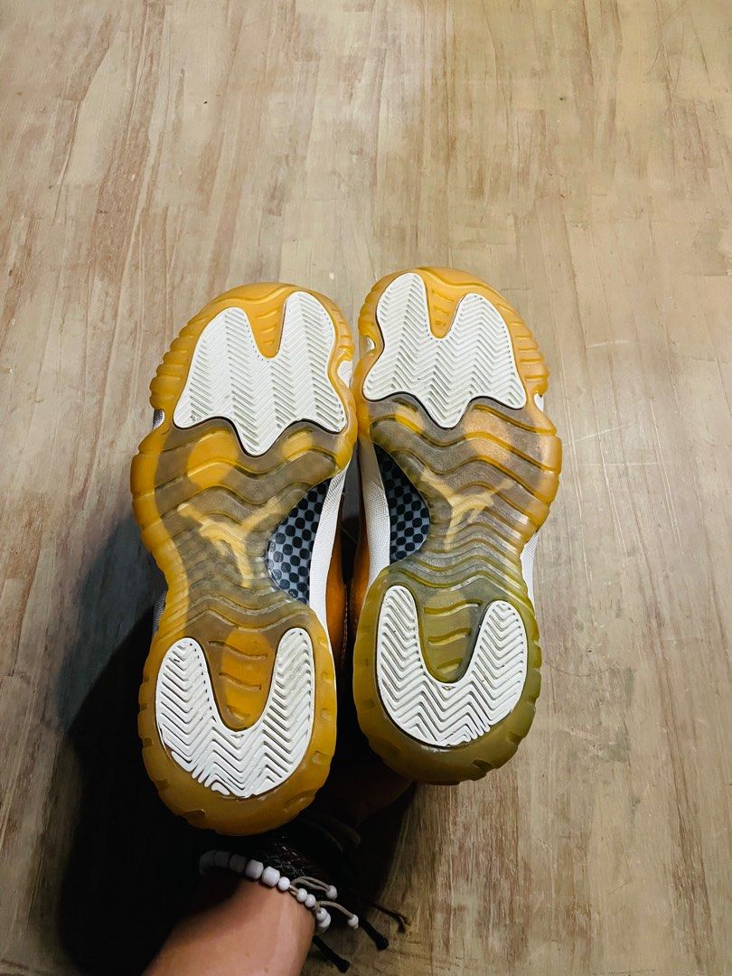 AIR JORDAN RETRO 11 Fesyen Pria Sepatu Sneakers di Carousell