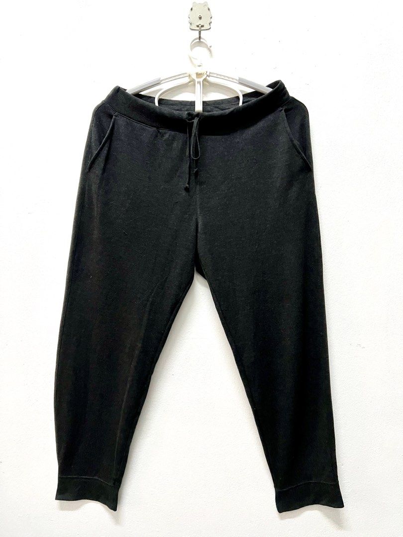 ANN3587: uniqlo women XL to XXL size stretchable dark grey jogger pants,  Women's Fashion, Bottoms, Other Bottoms on Carousell