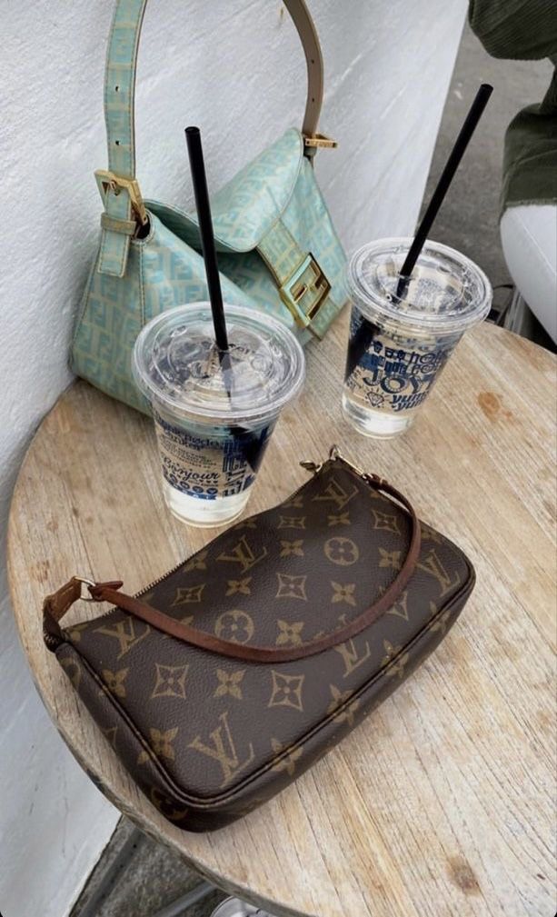 Louis Vuitton Pochette Coussin #LV #louisvuitton  Louis vuitton bag,  Luxury bags collection, Louis vuitton store