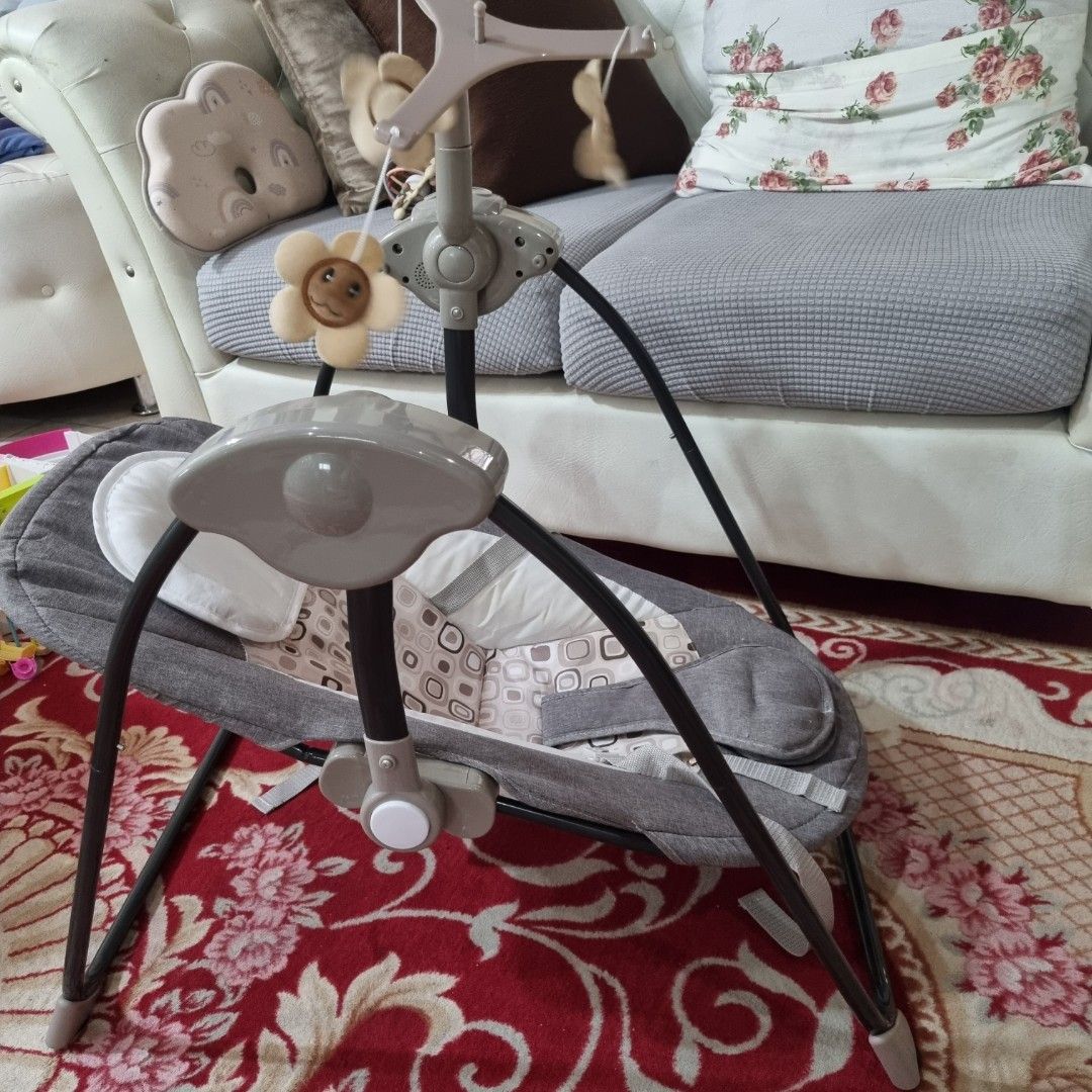 Our secret garden baby swing top