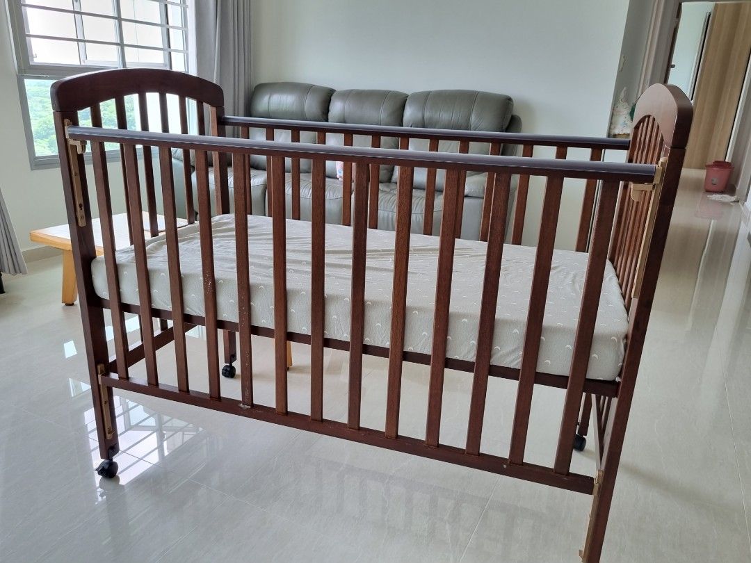 Baby cot, Solid wood baby cot, real wood baby cot, wooden baby cot