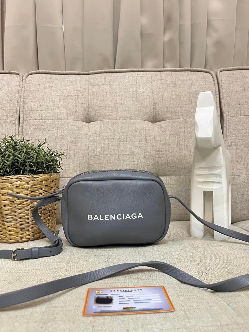 Balenciaga Everyday xs Camera Bag on Carousell