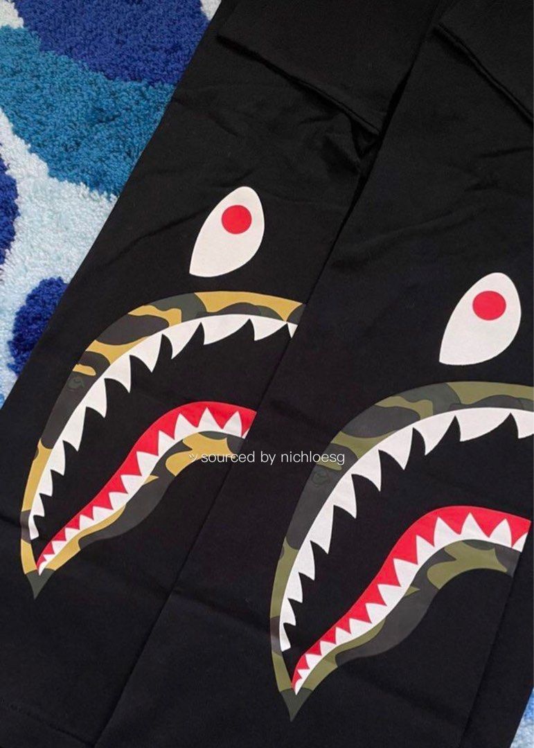 BAPE 1ST CAMO SIDE SHARK TEE