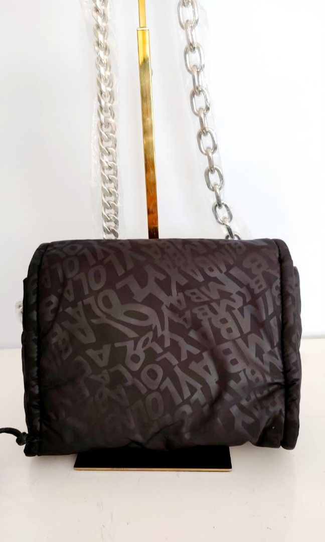 Bimba Y Lola Small Black Padded Nylon Crossbody Bag – Balilene