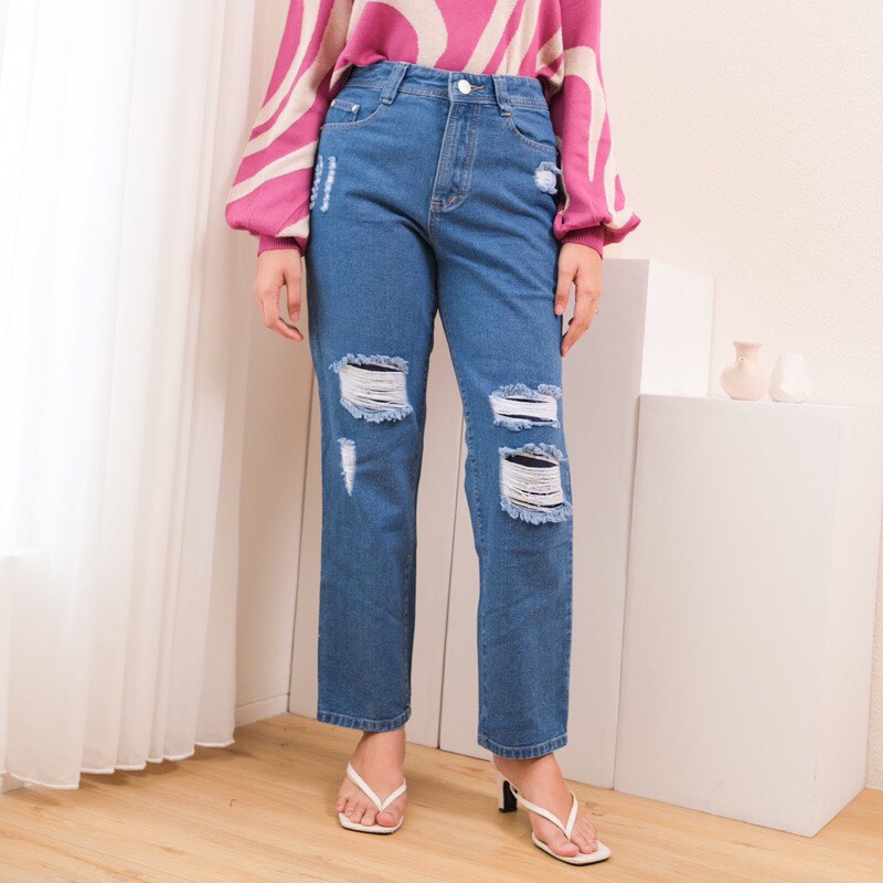 Blue Ripped Jeans on Carousell