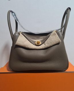 Hermes Lindy 26 gold Etoupe, Luxury, Bags & Wallets on Carousell