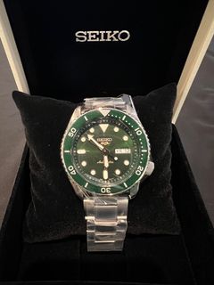 (Category: ) located in . Submitted by p.selectionwatches (Listing ID 1249281027, Image 1). Description: .