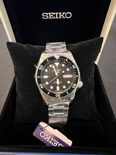(Category: ) located in . Submitted by p.selectionwatches (Listing ID 1249279871, Image 1). Description: .