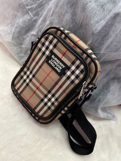 Burberry 隨身小包 專櫃購入 98新 裸包