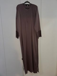 (Category: ) located in . Submitted by allforgrabs (Listing ID 1249267308, Image 1). Description: .