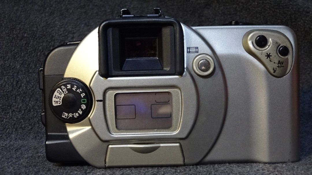 Canon IXE APS Film SLR Camera (Category: Cameras) located in Paranaque City. Submitted by kutoi.ancheta (Listing ID 1249430428, Image 2). Description: Canon IXE APS Film SLR Camera made in Taiwan ₱3000 Canon EF Mount uses 2 CR123A batteries (excluded) condition: fresh! all working and functional! pros reflex mirror - good shutter release - good menu, modes - good functioning selector dial, good film chamber, good battery terminals, good small spe