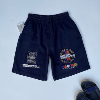 Celana pendek mono logo bordir