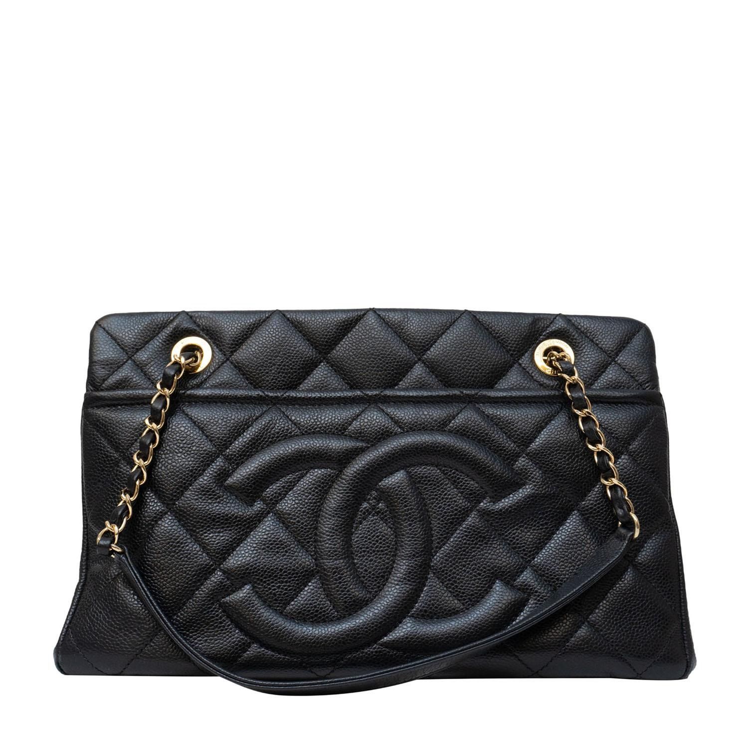 Chanel CC Chain Shoulder Tote Bag, Luxury, Bags & Wallets on Carousell