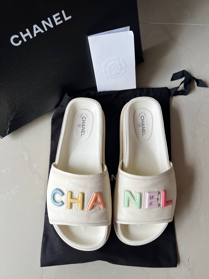 Chanel slides outlet size 8