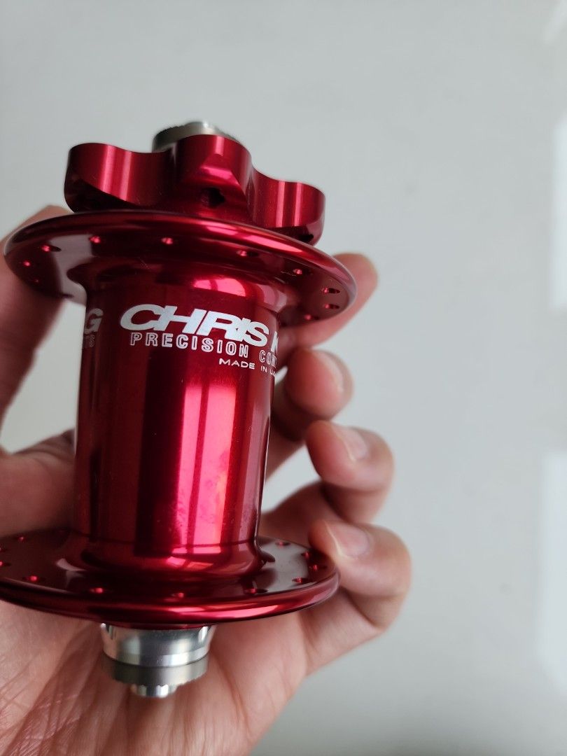 **Last set** Chris King front hub ISO 32 QR red, Sports Equipment
