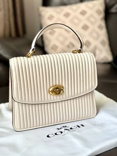（分類：）位於 。 由 aintlia 提交（商品編號 1249351310，圖片 1）。簡介： 。