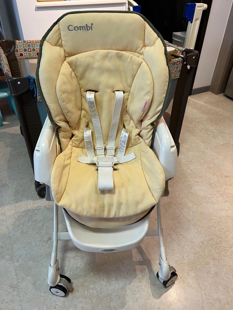 Combi Highchair Dreamy Manual Swing Babies Kids Nursing