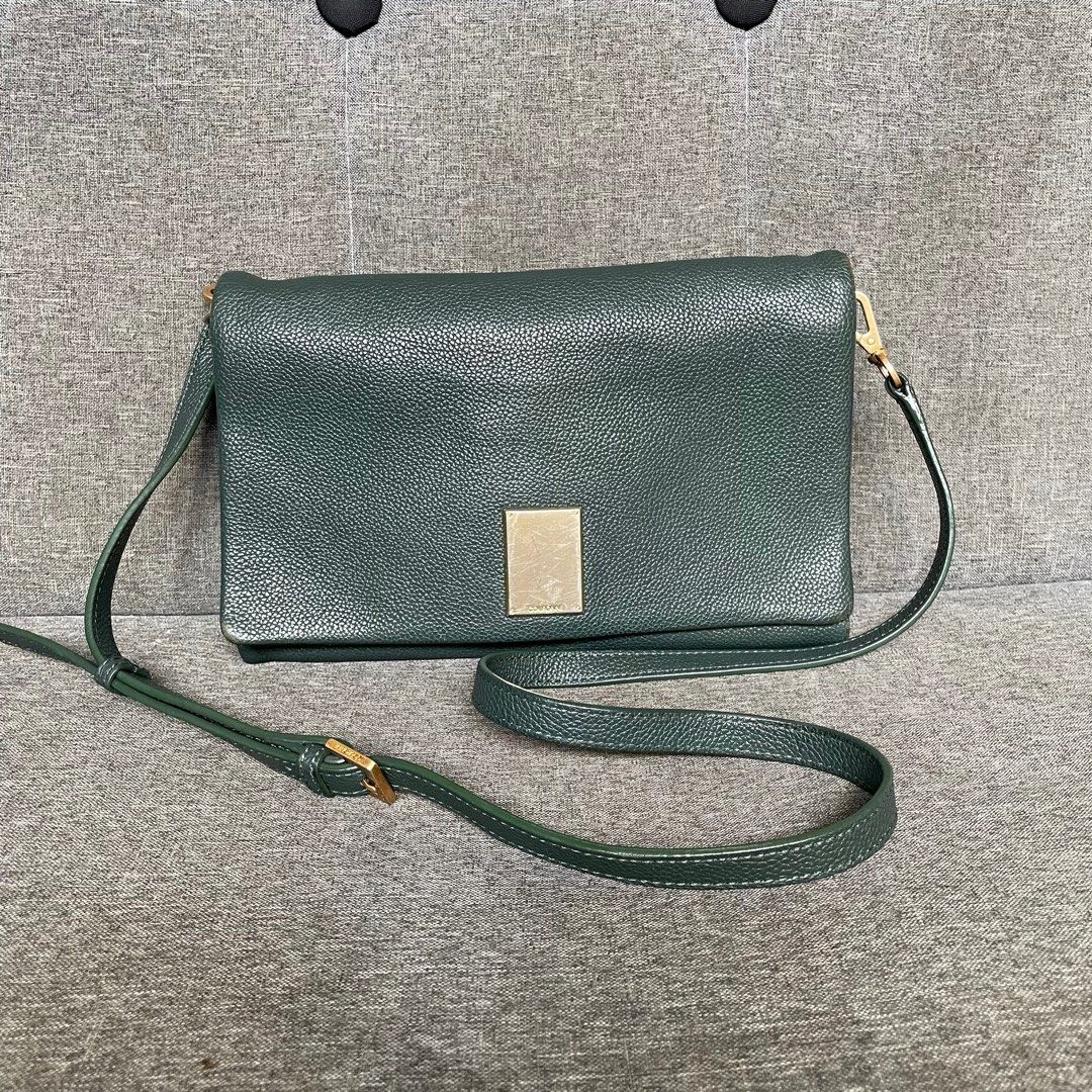 Original flawless metrocity sling bag, Women's Fashion, Bags & Wallets,  Cross-body Bags on Carousell