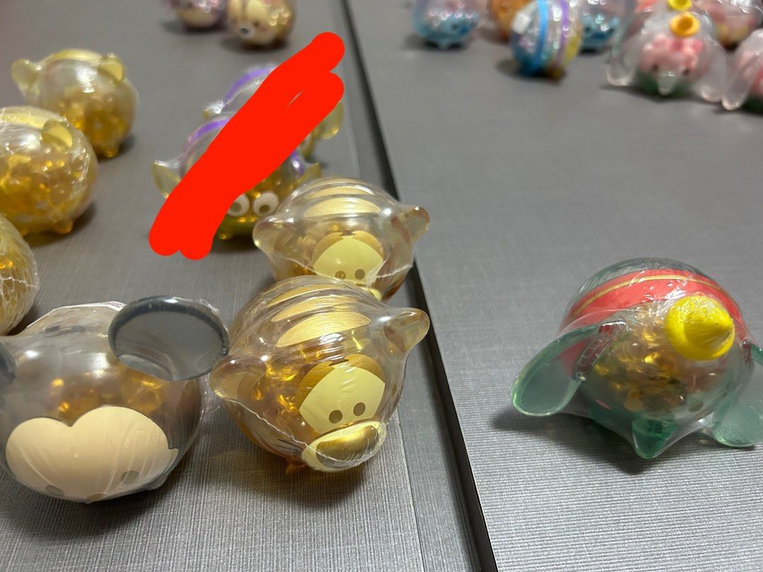cpcm gold sofubi (Category: Designer & Blind Box Toys) located in Singapore. Submitted by spectrameter (Listing ID 1237981338, Image 2). Description: 1 for $5.