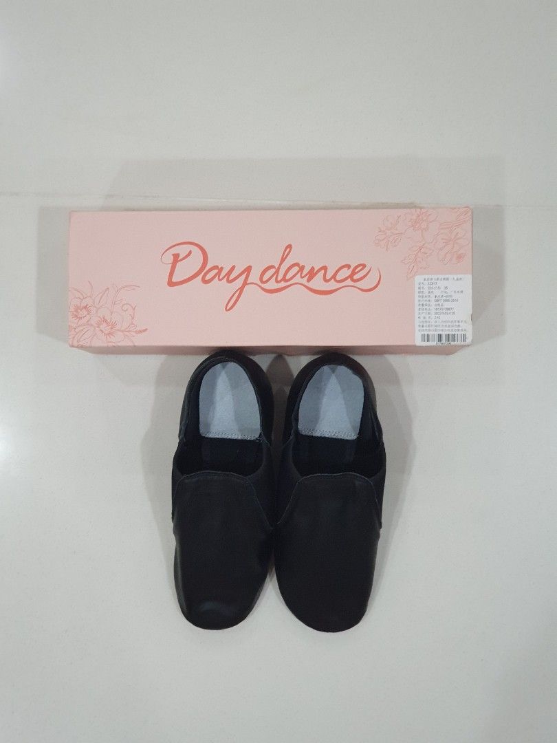 Girls dance sale sneakers