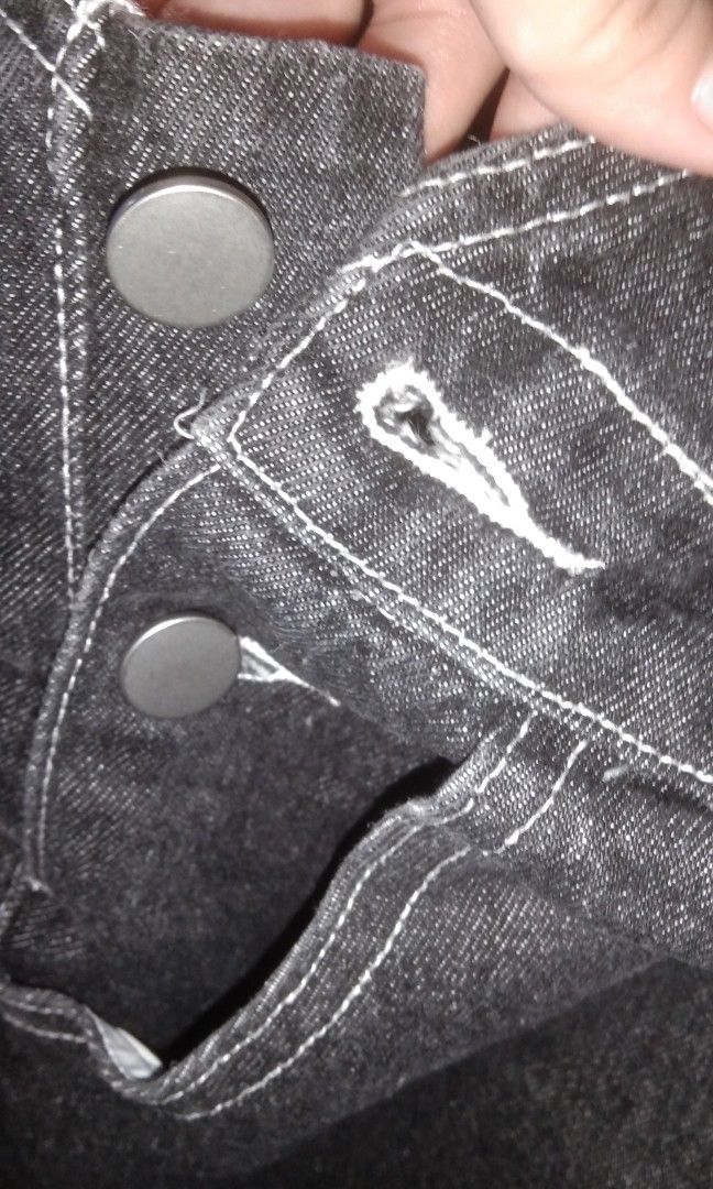 Denim Jumper Pants (Category: Jumpsuits) located in Taguig. Submitted by declutter_anon (Listing ID 1248878755, Image 3). Description: No flaws for size xs- small only Denim not too thick but not thin.