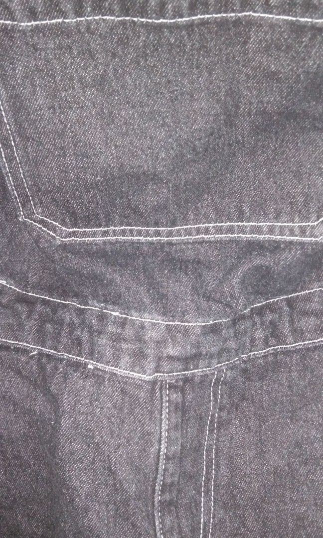 Denim Jumper Pants (Category: Jumpsuits) located in Taguig. Submitted by declutter_anon (Listing ID 1248878755, Image 2). Description: No flaws for size xs- small only Denim not too thick but not thin.