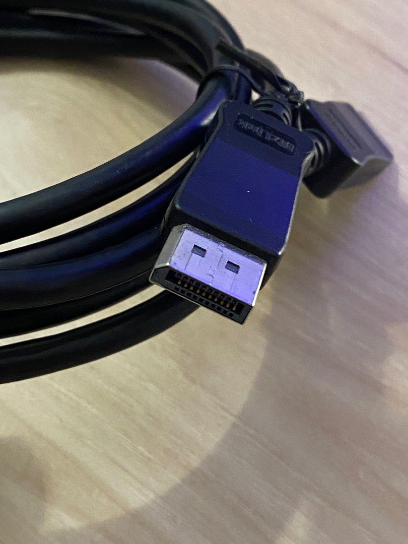 Displayport cable, 2meter long, Computers & Tech, Parts & Accessories