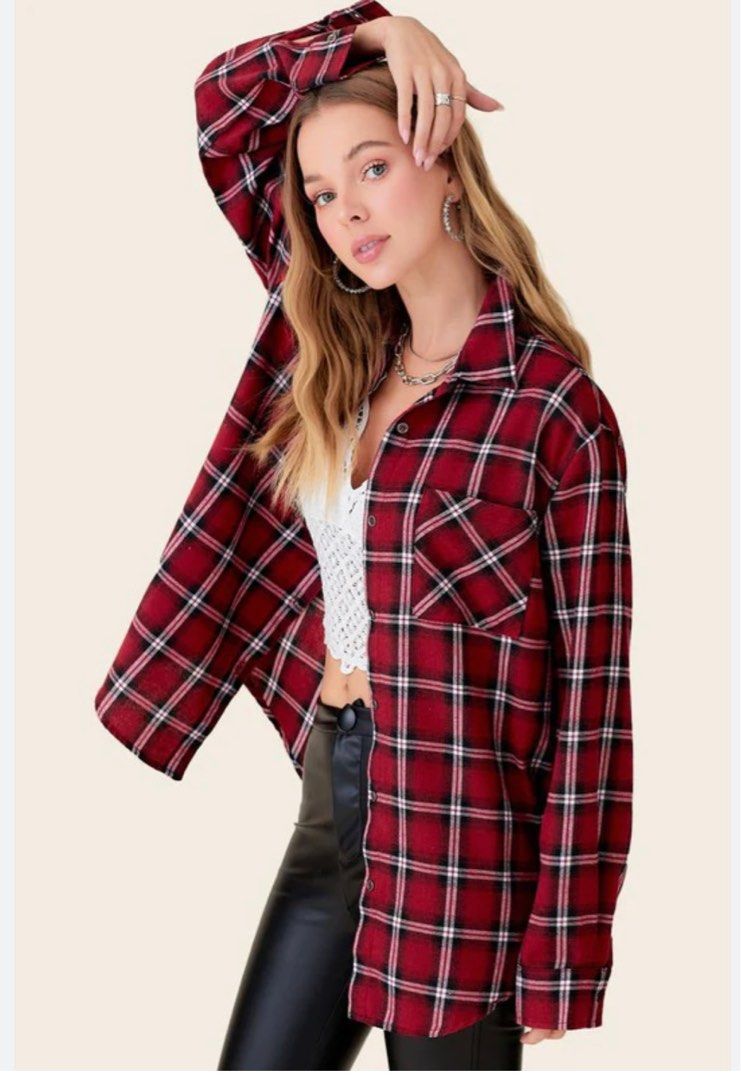 Divided by H&M Checkered Long Sleeves (Category: Longsleeves) located in Manila. Submitted by chishithrifts (Listing ID 1249327214, Image 1). Description: • women’s wear | size: medium . chest: 41”. waist: 42“. length: 30”. • condition: 9/10 Last price posted po. 🙃.