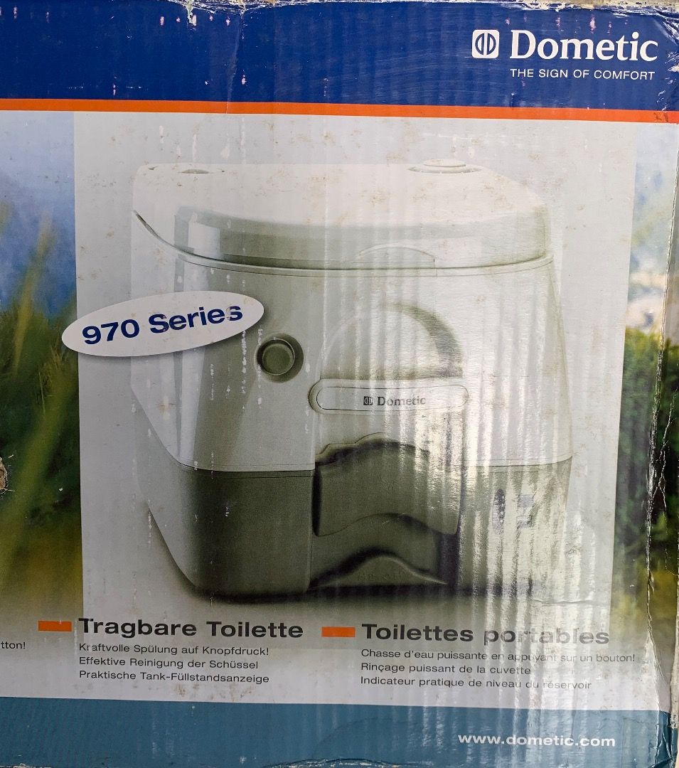 Dometic shop portable toilet