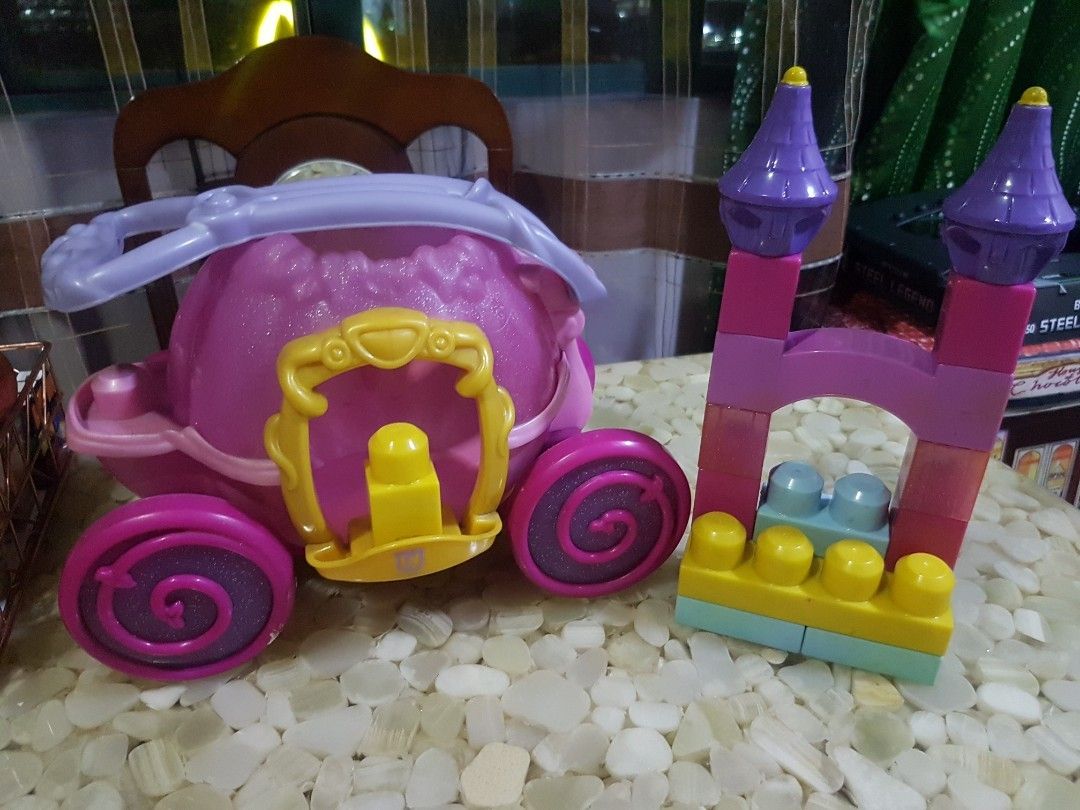 Mega bloks top princess carriage