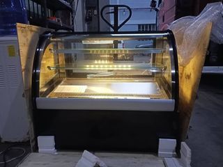*EP-48 TABLE TOP CAKE CHILLER