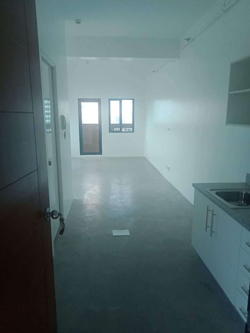For Sale! Condo Unit in Regalia Park Cubao, Quezon City, Property, For