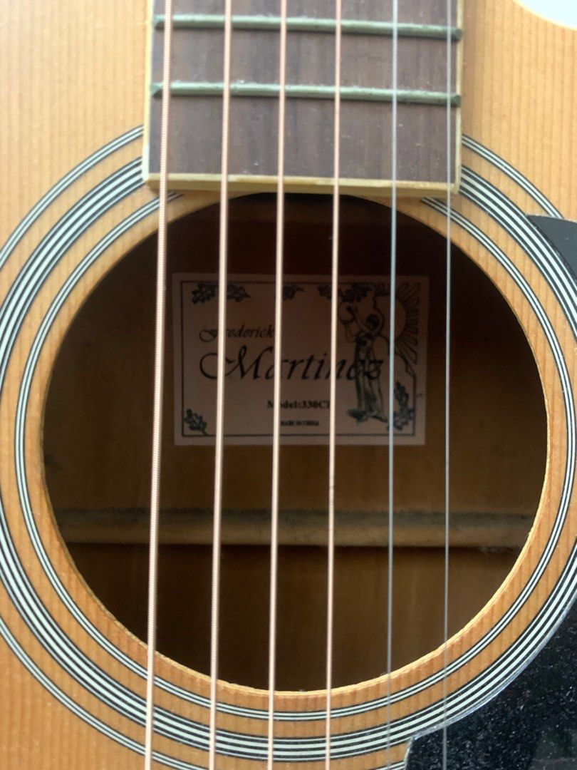Frederick Martinez Acoustic Guitar Light wood plug in