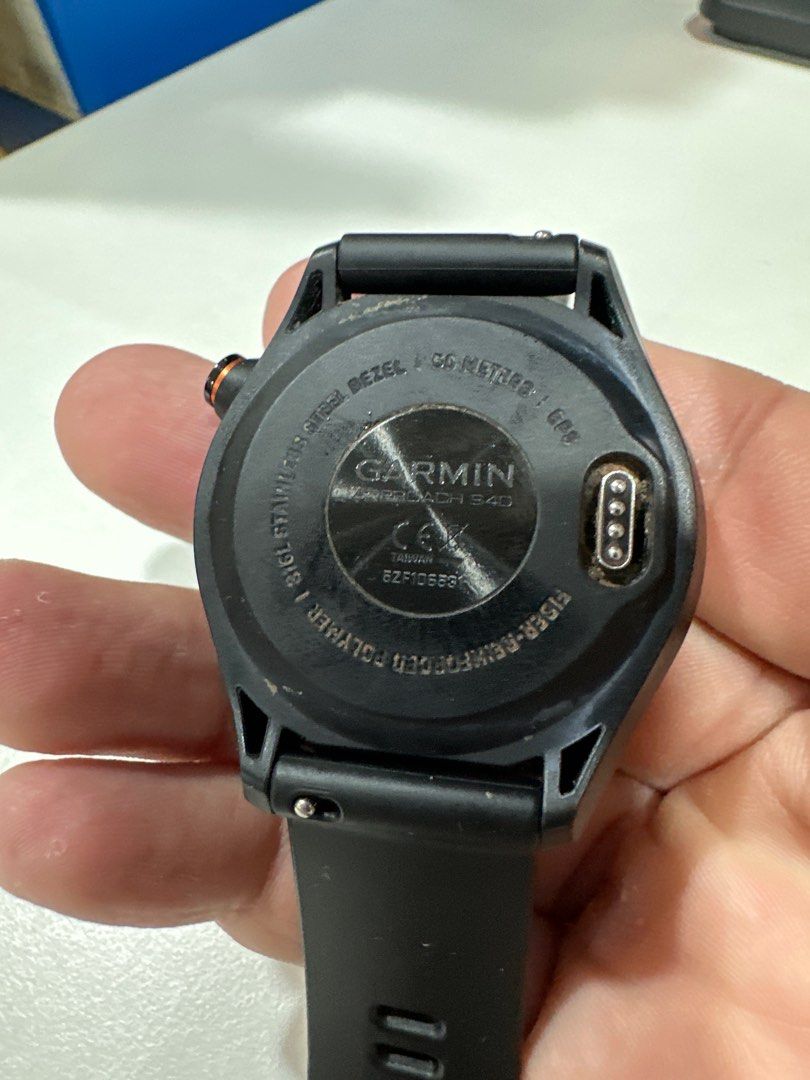 Garmin S40 golf watch for sale Mobile Phones Gadgets Wearables