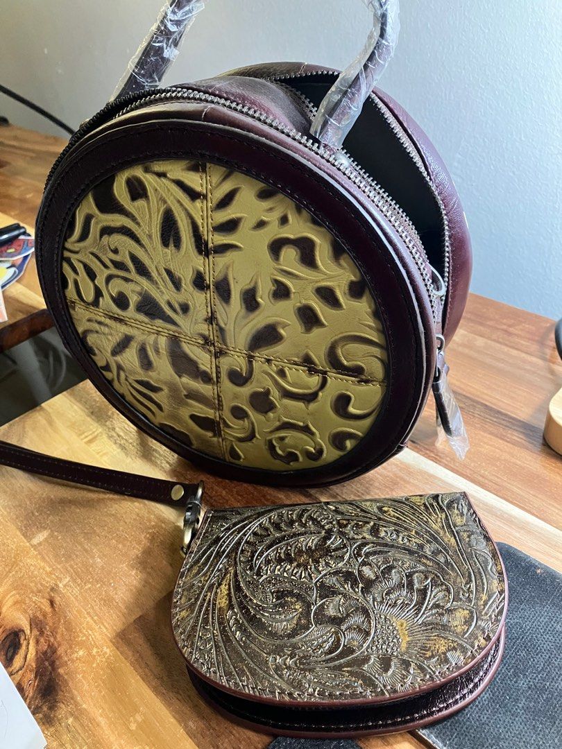Genuine leather vintage circular handbag Women s Fashion Bags
